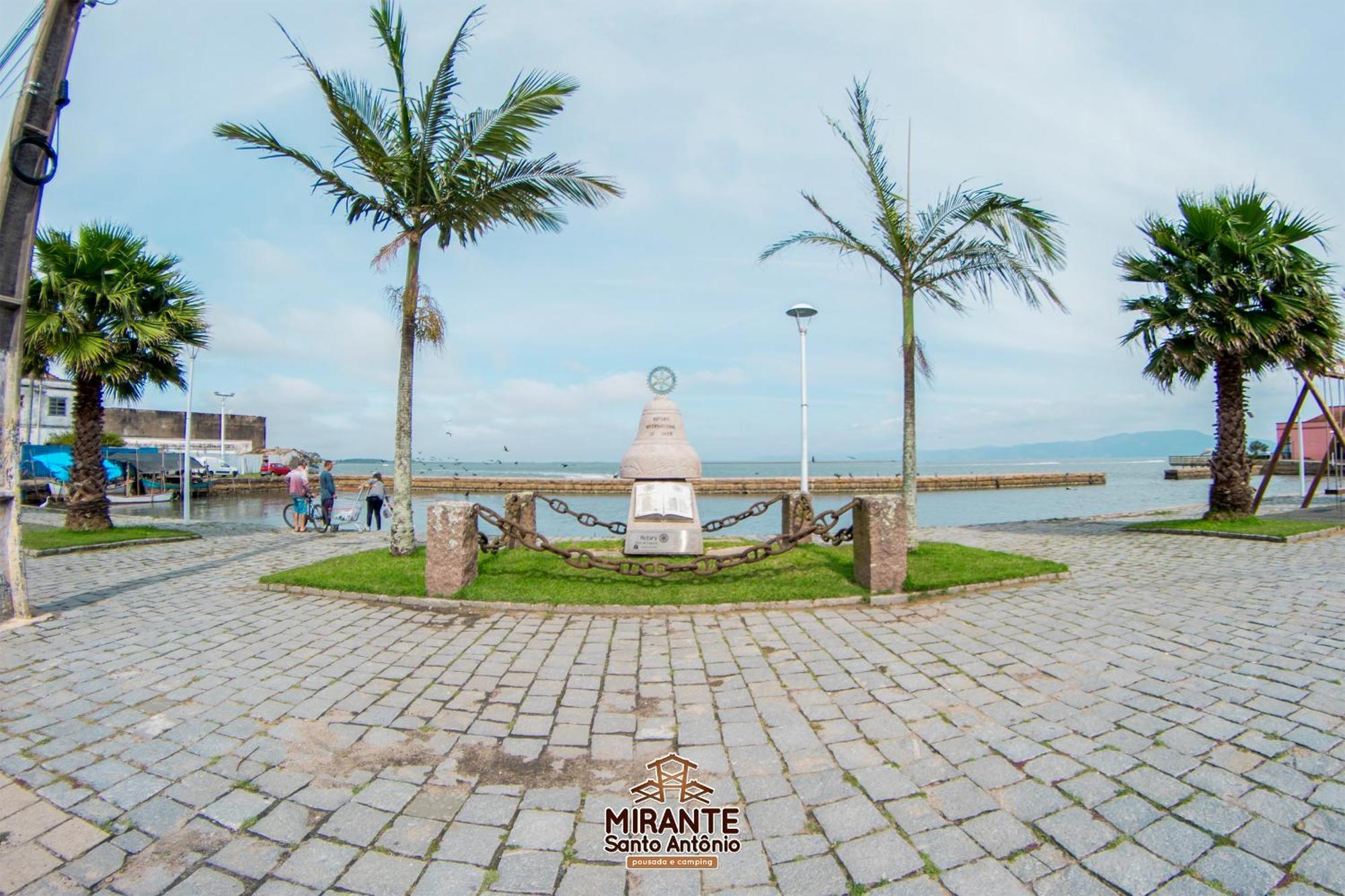 Hotel Mirante Santo Antonio Pousada E Camping à Laguna Extérieur photo