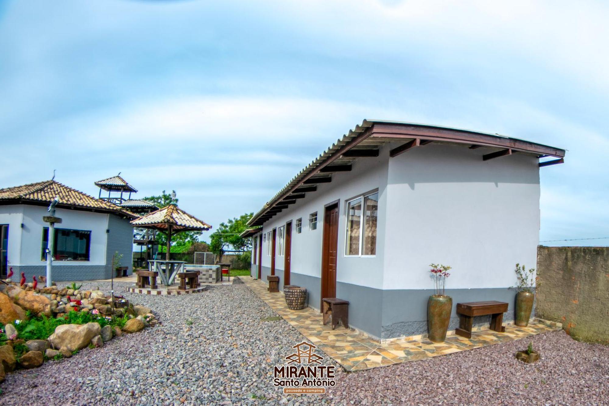 Hotel Mirante Santo Antonio Pousada E Camping à Laguna Extérieur photo